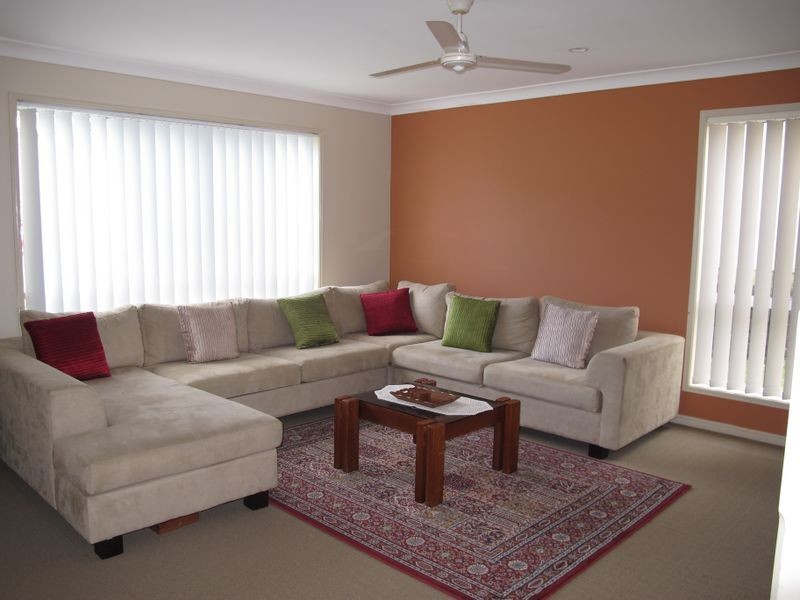 18 Saltwater Boulevard, Oxenford QLD 4210