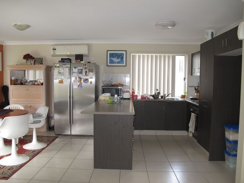 18 Saltwater Boulevard, Oxenford QLD 4210