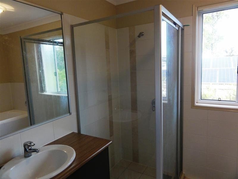 18 Saltwater Boulevard, Oxenford QLD 4210