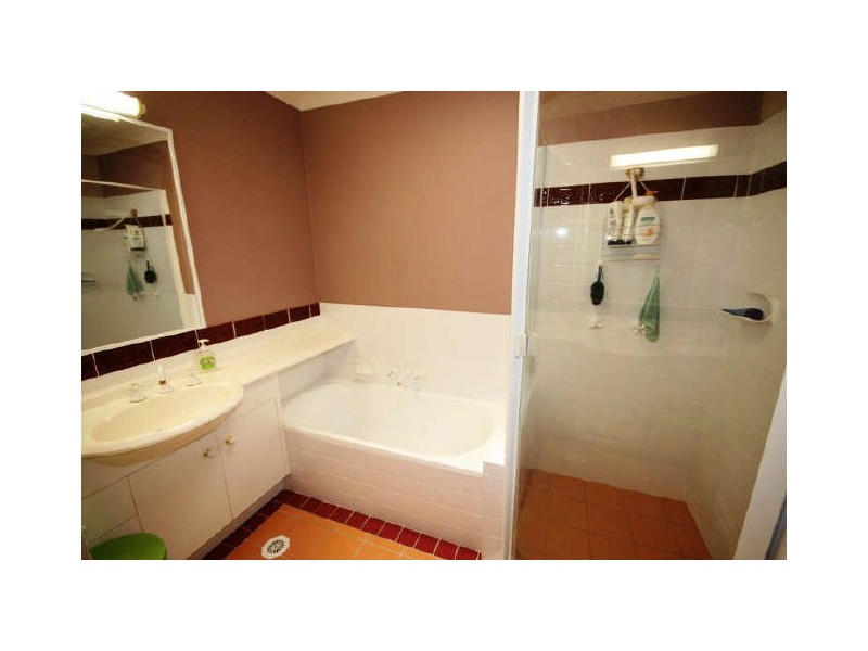 4/41 Beltana Way, Nerang QLD 4211