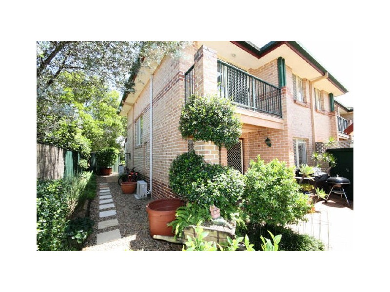 4/41 Beltana Way, Nerang QLD 4211