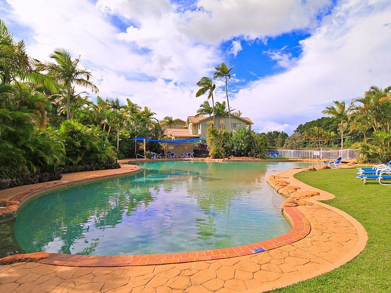 203/215 Cottesloe Drive, Mermaid Waters QLD 4218