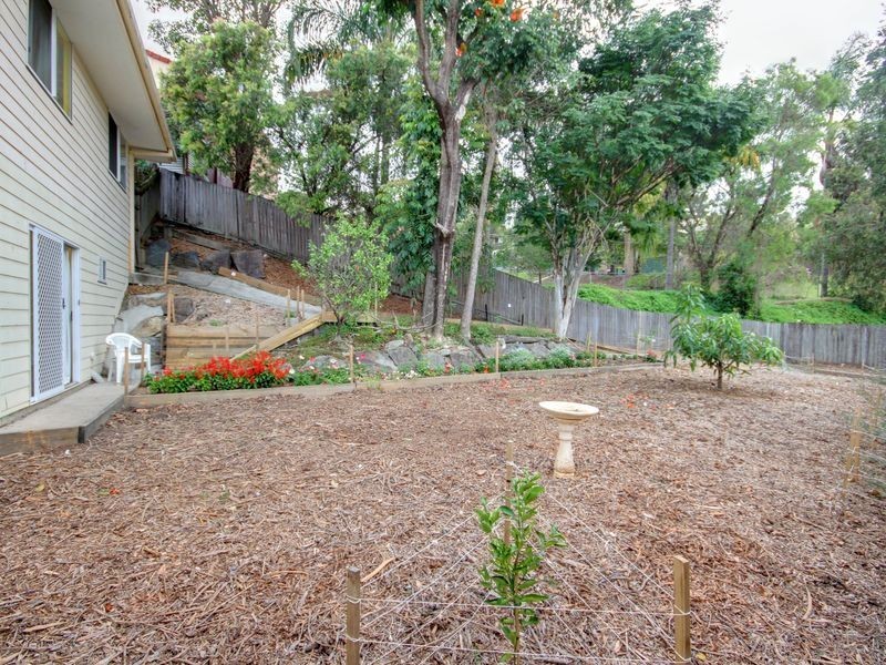113 Cayuga Road, Highland Park QLD 4211