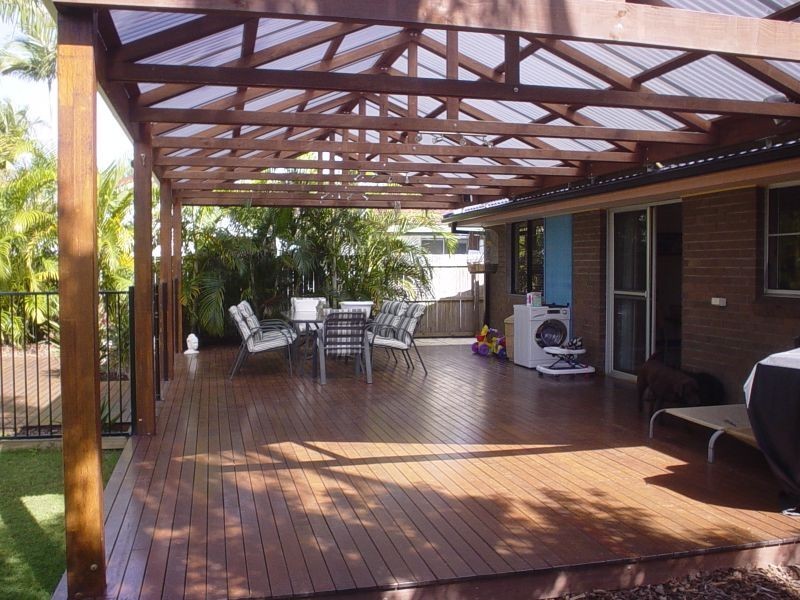 8 St Petersburg Place, Nerang QLD 4211