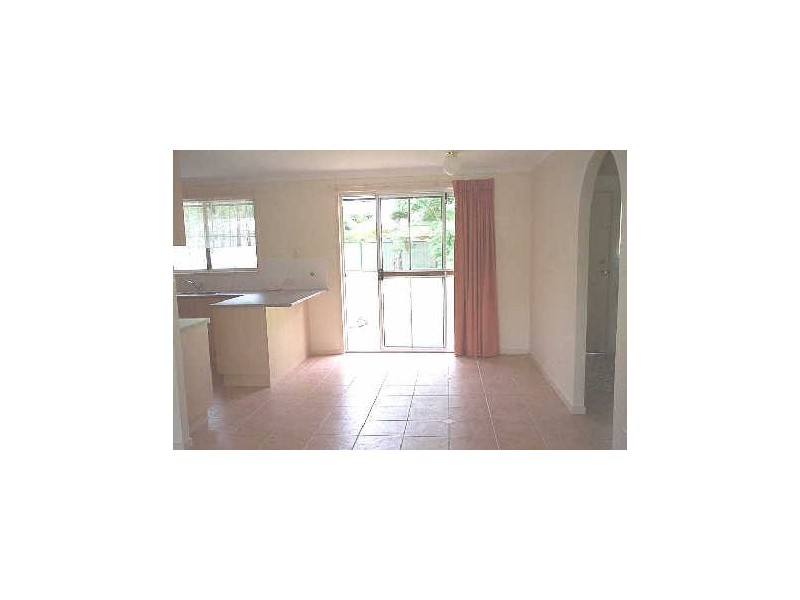 8 St Petersburg Place, Nerang QLD 4211