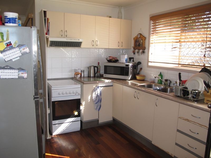 3/246 Central Street, Labrador QLD 4215