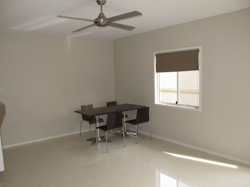 Unit 1, 2/ Harley Street, Labrador QLD 4215