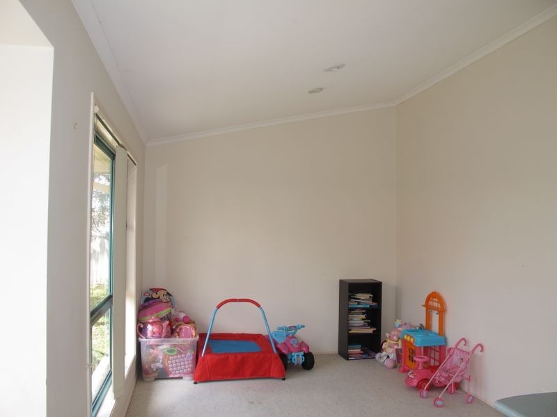 8 Inverness Court, Nerang QLD 4211