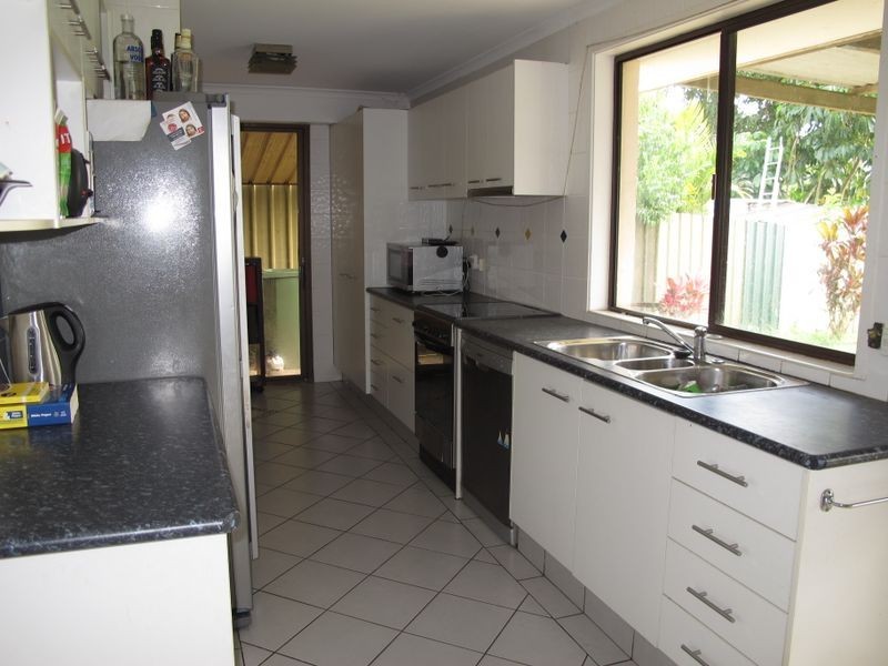 17 Plum Parade, Nerang QLD 4211