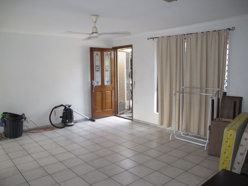 17 Plum Parade, Nerang QLD 4211