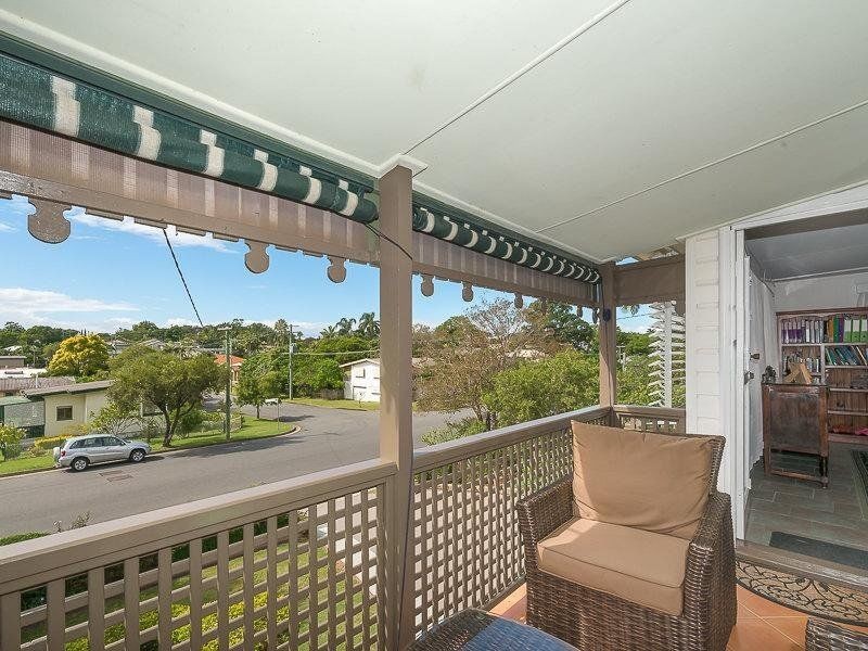 22 Geoffrey Avenue, Southport QLD 4215