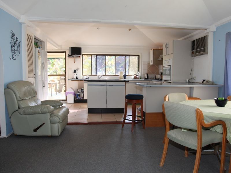 9 Alison Road, Carrara QLD 4211