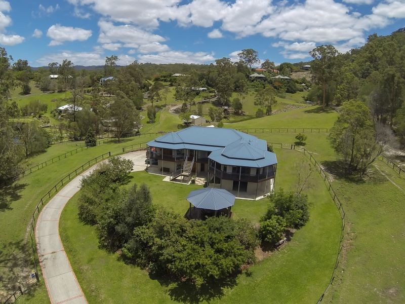 254 Crane Crescent, Nerang QLD 4211