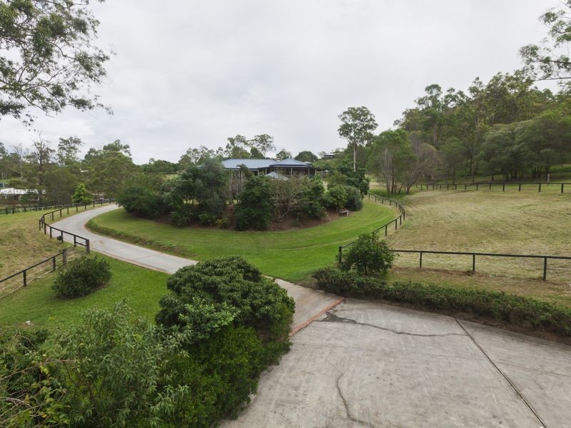 254 Crane Crescent, Nerang QLD 4211