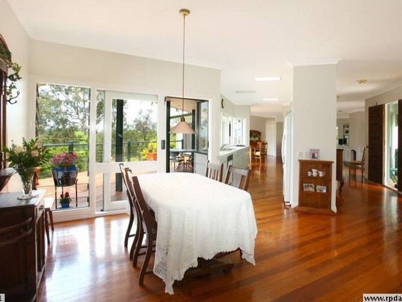 72 Castle Hill Drive South, Gaven QLD 4211