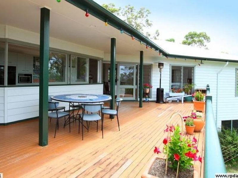 72 Castle Hill Drive South, Gaven QLD 4211