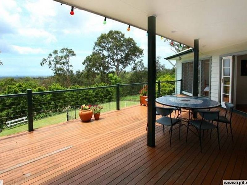72 Castle Hill Drive South, Gaven QLD 4211