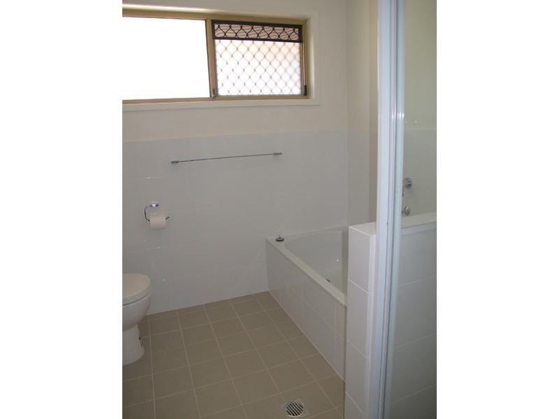 5 Issell Place, Highland Park QLD 4211