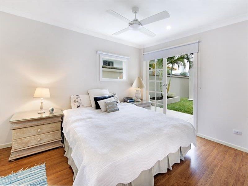 25 Brindisi Avenue, Surfers Paradise QLD 4217