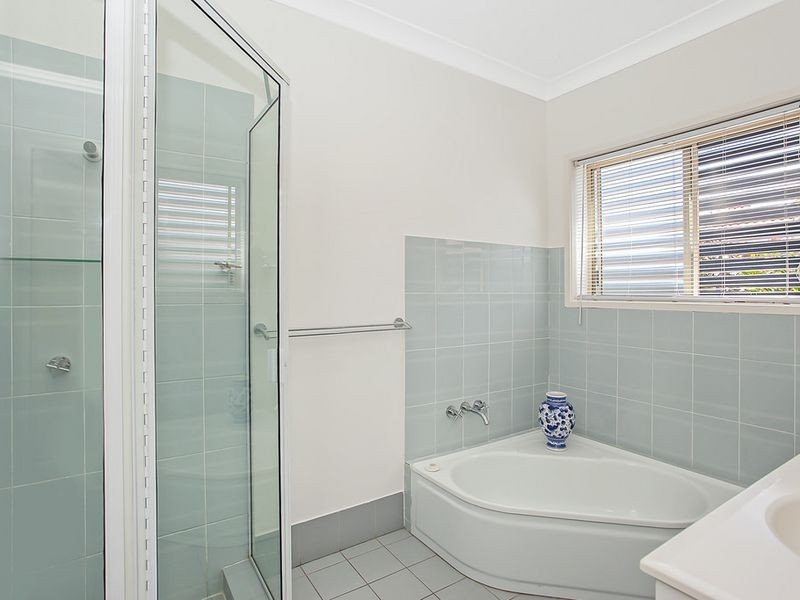 51 Nerang River Drive, Nerang QLD 4211