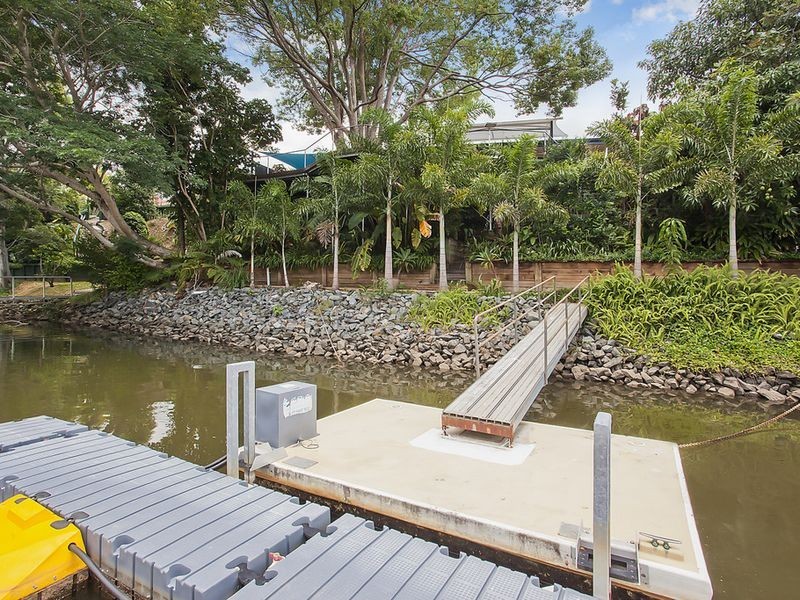 51 Nerang River Drive, Nerang QLD 4211