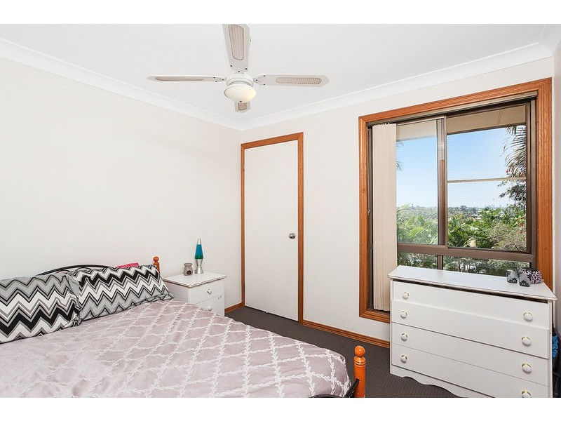 6 Chateau Court, Highland Park QLD 4211