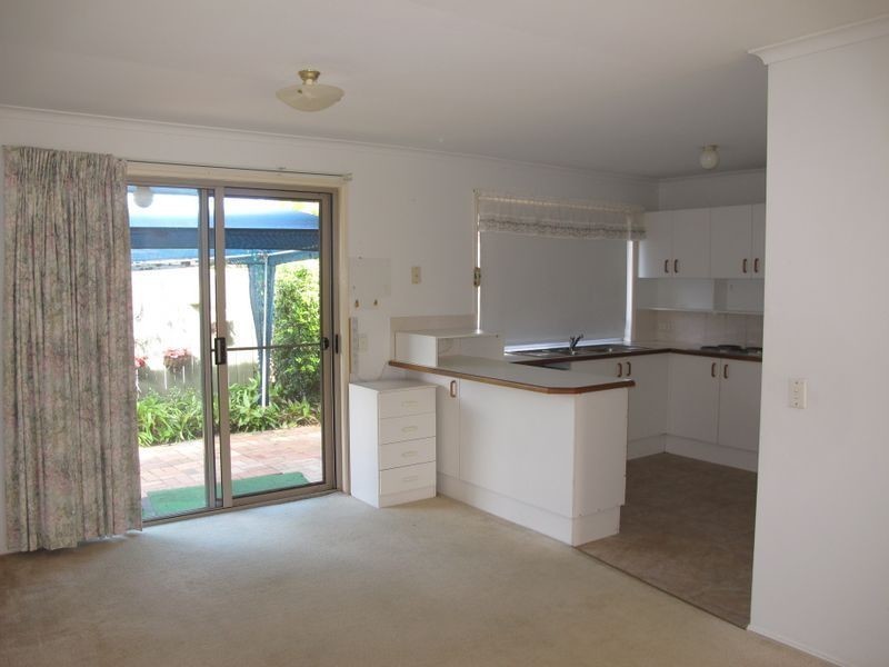 2/8 Keats Place, Nerang QLD 4211