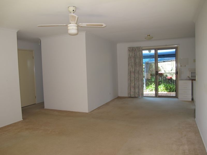 2/8 Keats Place, Nerang QLD 4211