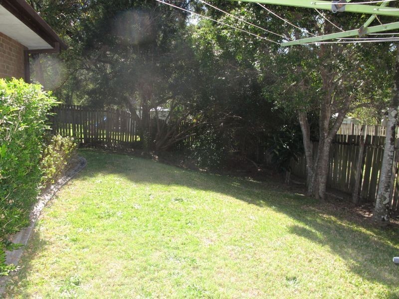 2/12 Wirth Terrace, Highland Park QLD 4211