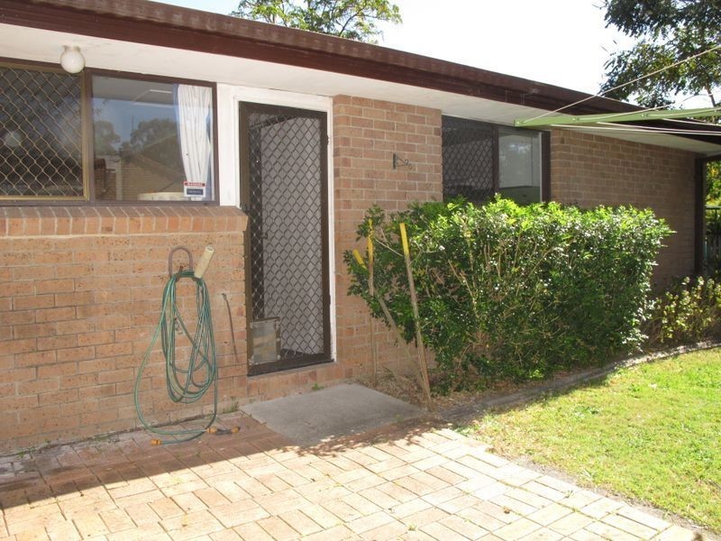 2/12 Wirth Terrace, Highland Park QLD 4211