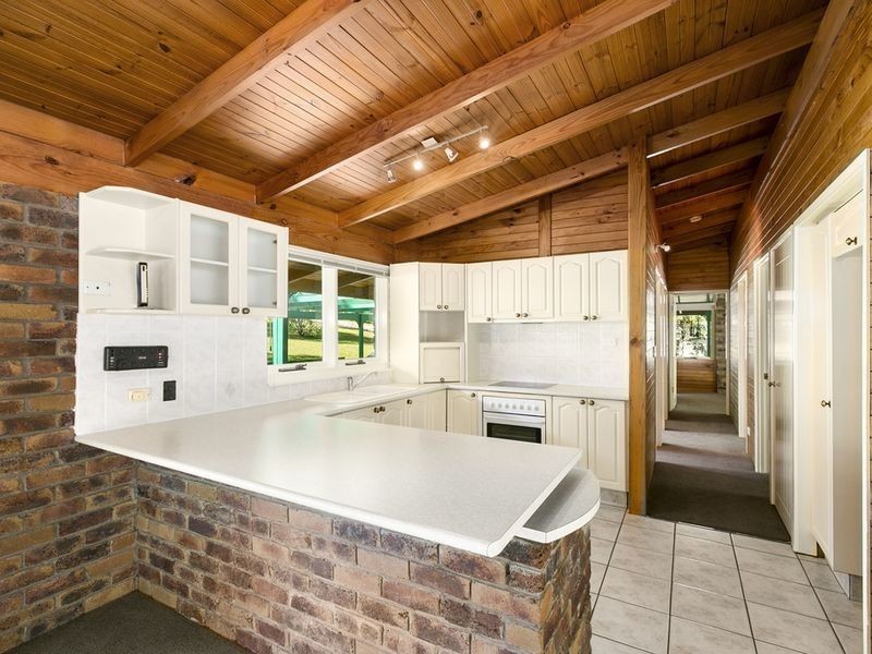 11 Winderadeen Court, Nerang QLD 4211