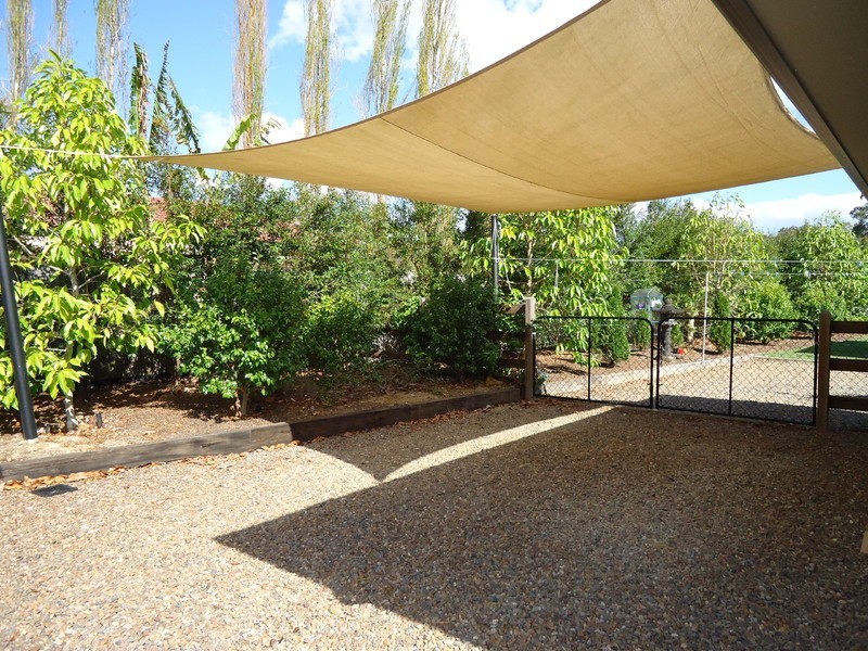 5 Mountain View Crest, Mount Nathan QLD 4211