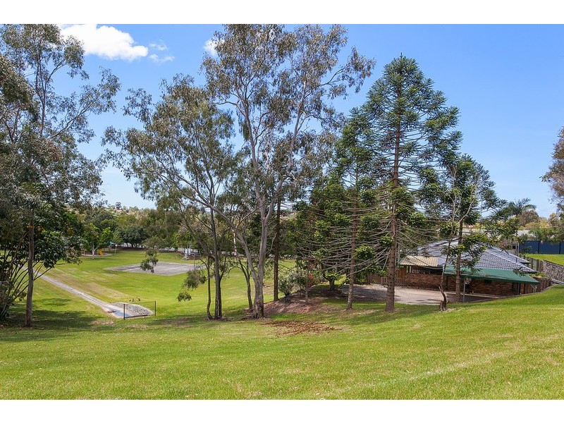 12 Kambalda Court, Worongary QLD 4213