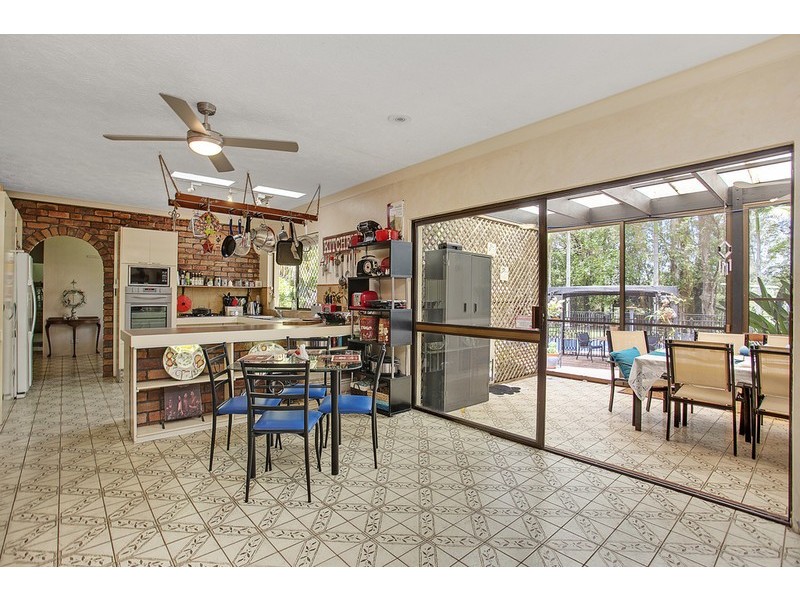 18 Yarraowee Drive, Nerang QLD 4211