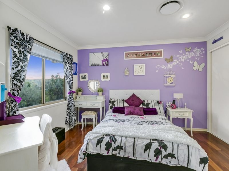 15 Rhiannon Drive, Ashmore QLD 4214