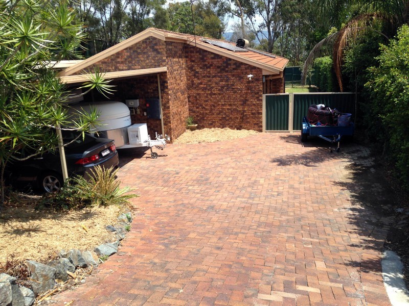 2 Lytham Court, Highland Park QLD 4211