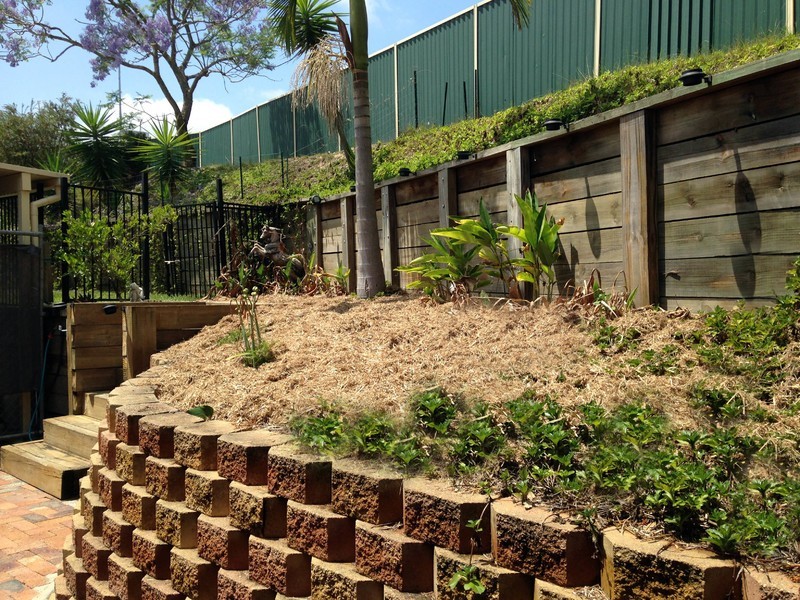 2 Lytham Court, Highland Park QLD 4211