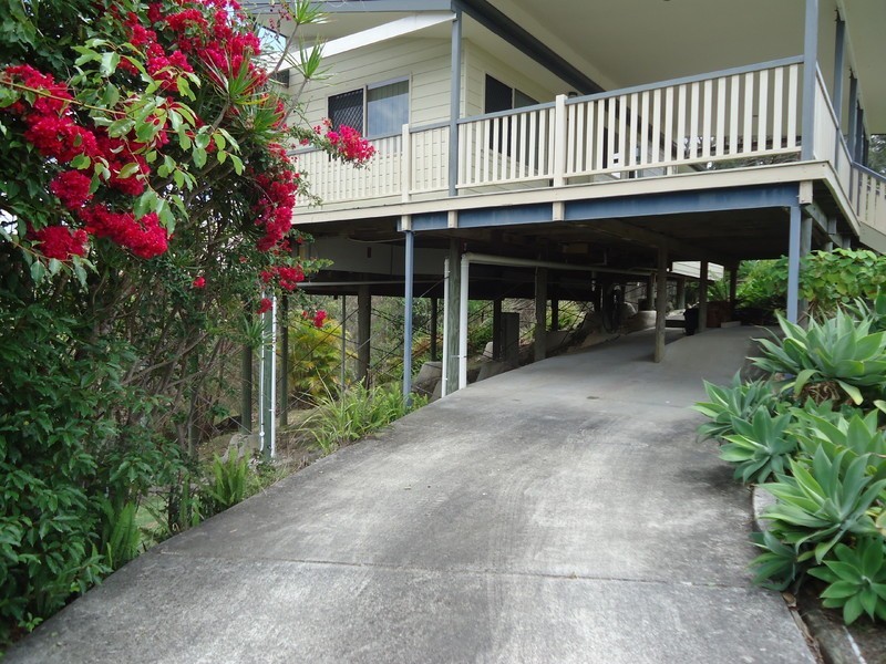 7 Wildflower Court, Clagiraba QLD 4211