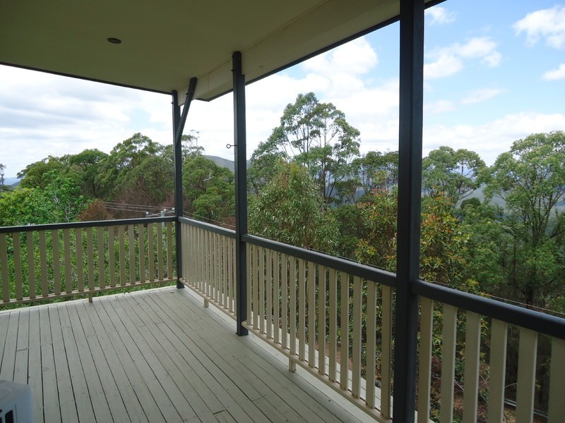 7 Wildflower Court, Clagiraba QLD 4211