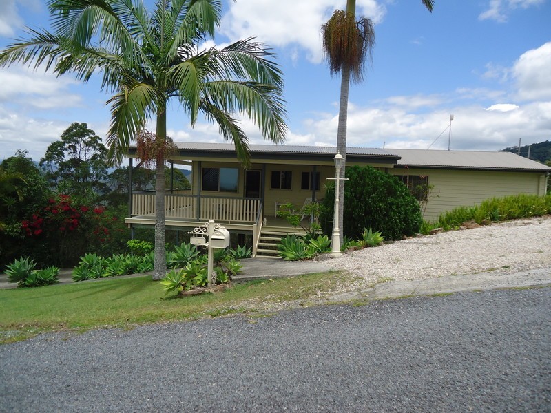 7 Wildflower Court, Clagiraba QLD 4211