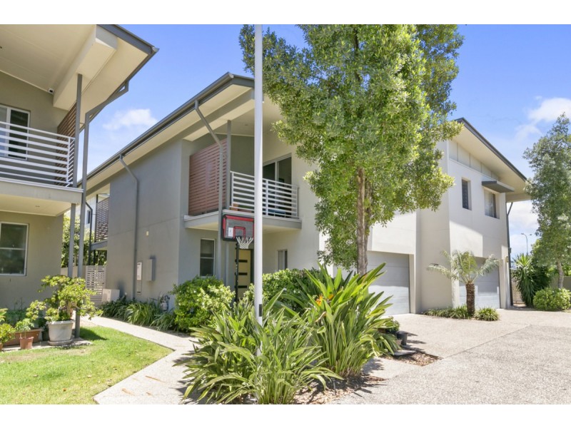 8/1 Boulton Drive, Nerang QLD 4211