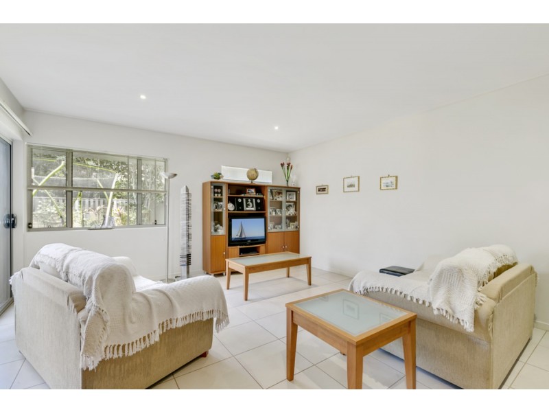 8/1 Boulton Drive, Nerang QLD 4211