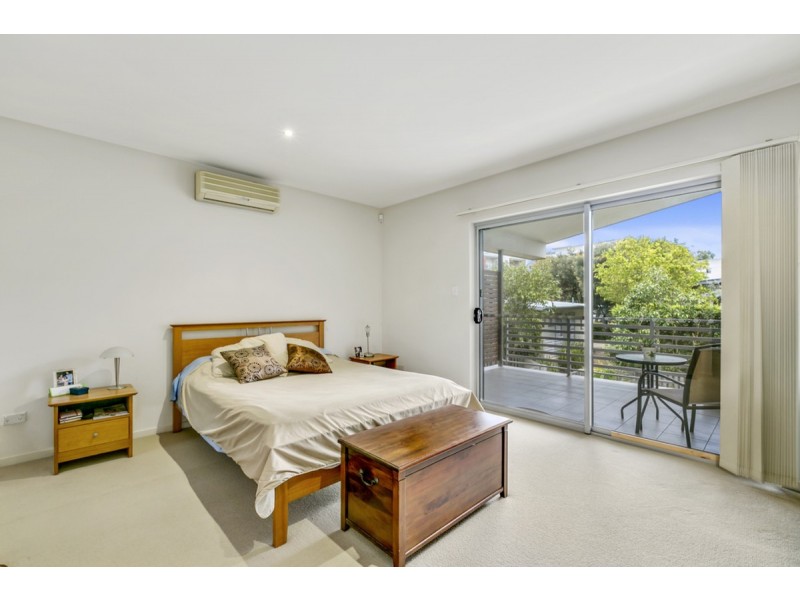 8/1 Boulton Drive, Nerang QLD 4211