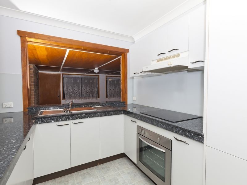 10 Levestam Court, Carrara QLD 4211