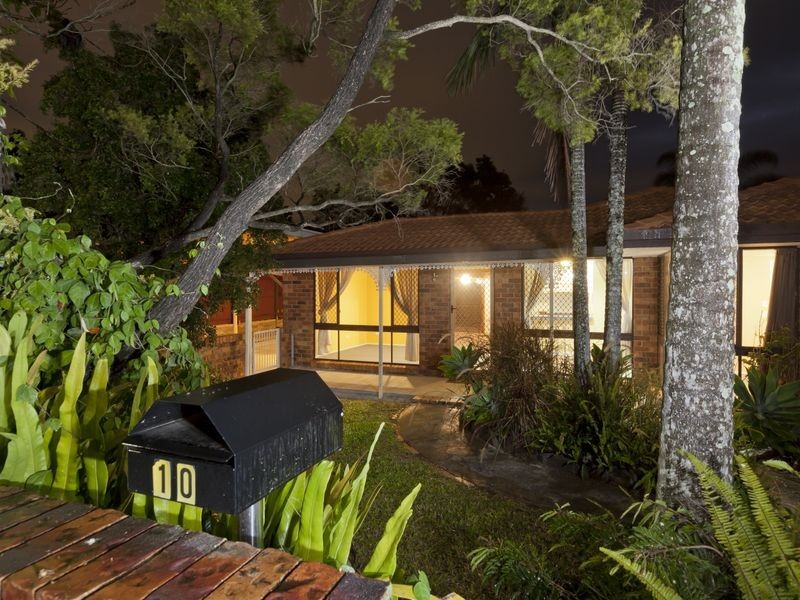 10 Levestam Court, Carrara QLD 4211