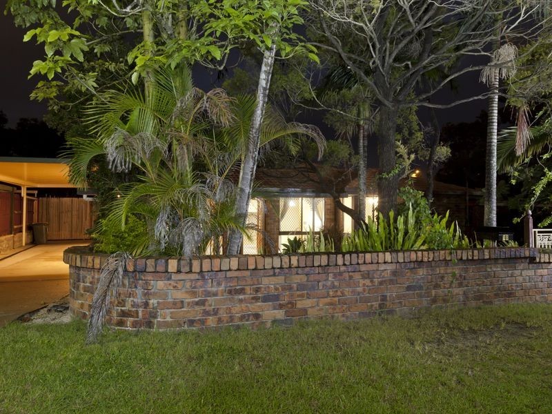10 Levestam Court, Carrara QLD 4211