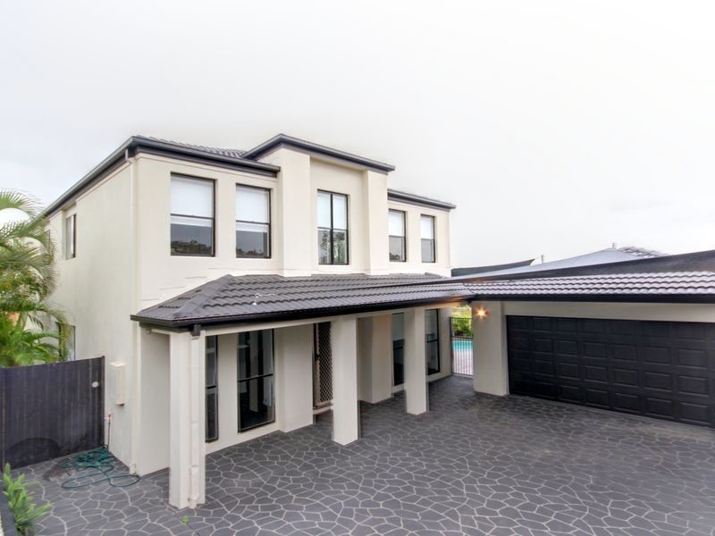 7 Bellavista Close, Highland Park QLD 4211