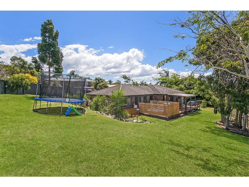 1 Kilmarnock Close, Highland Park QLD 4211