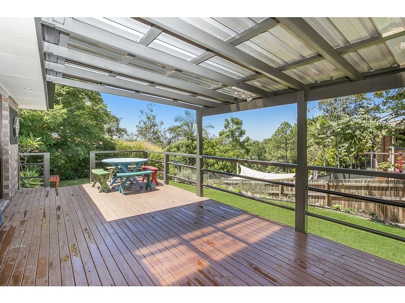 1 Kilmarnock Close, Highland Park QLD 4211