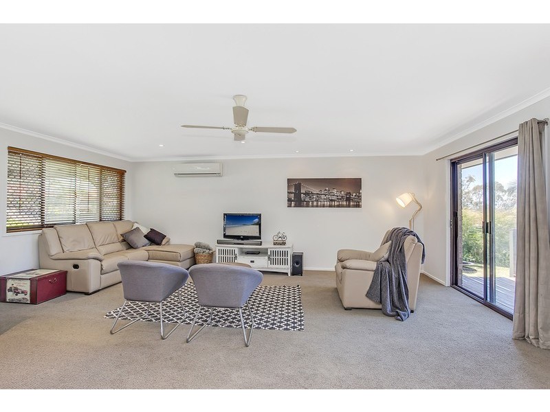1 Kilmarnock Close, Highland Park QLD 4211